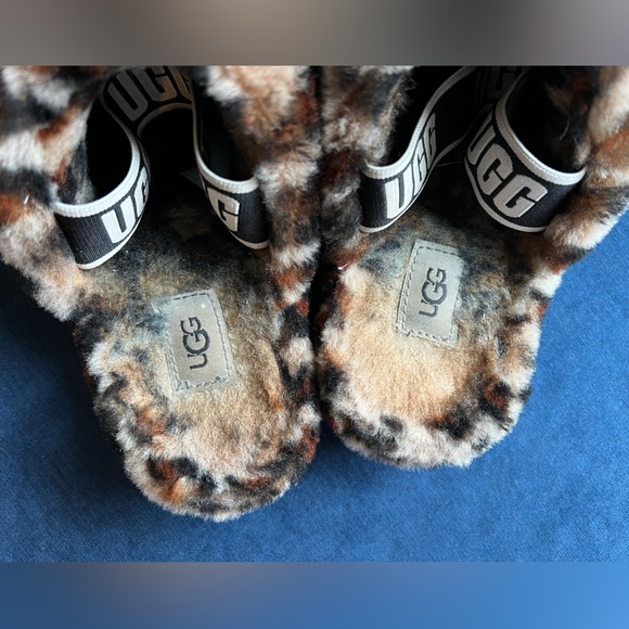 UGG Leopard-print Slippers - Picture 4 of 6
